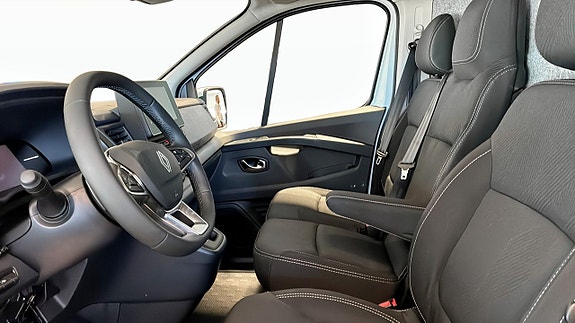 Renault Trafic 5 of 12
