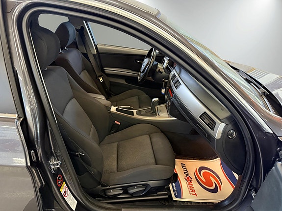 BMW 325i 16 of 18