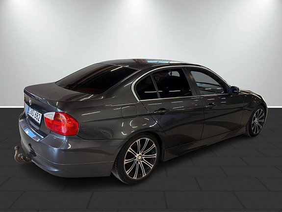 BMW 325i 6 of 18