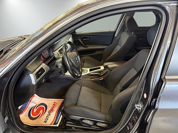 BMW 325i 9 of 18
