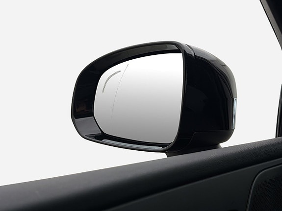 Volvo XC60 20 of 30