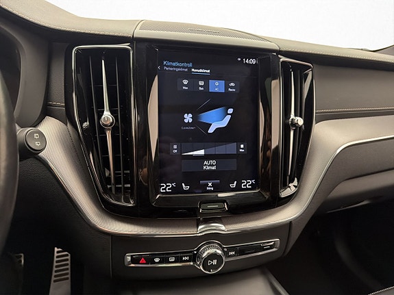 Volvo XC60 23 of 30