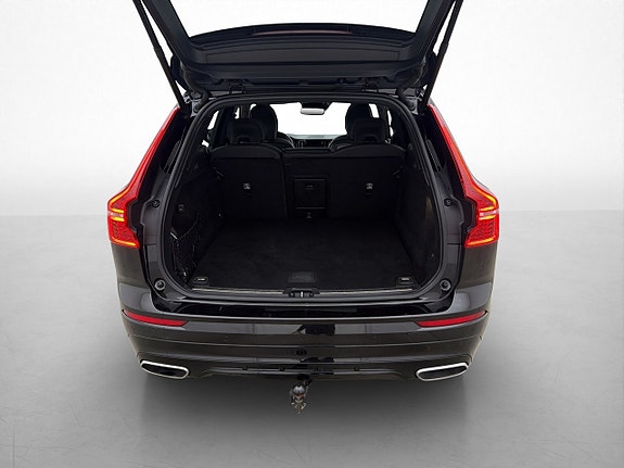 Volvo XC60 10 of 30
