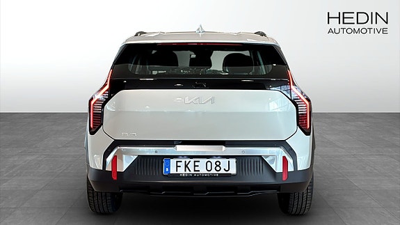 Kia EV3 7 of 15