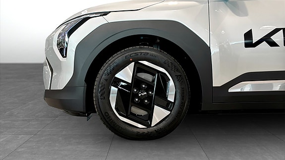 Kia EV3 9 of 15