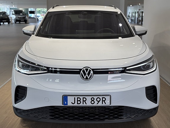 Volkswagen ID.4 2 of 19
