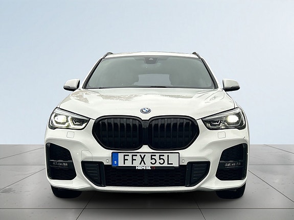 BMW X1 2 of 23