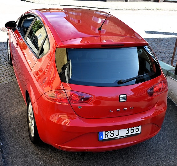 Seat Leon 2 of 10