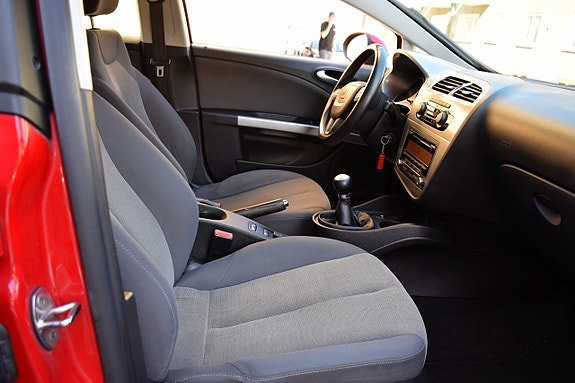 Seat Leon 10 of 10