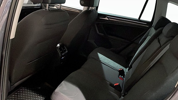 Volkswagen Tiguan 11 of 13