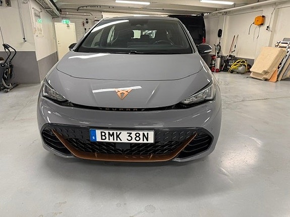 Cupra Born 3 of 7