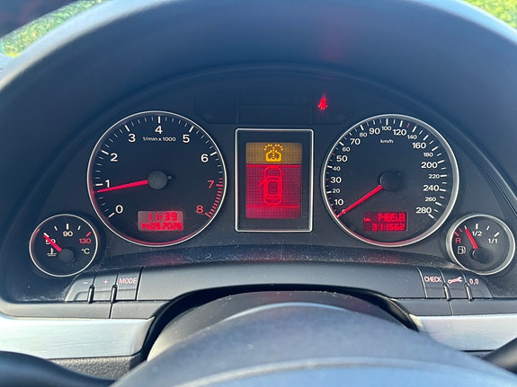 Audi A4 13 of 16