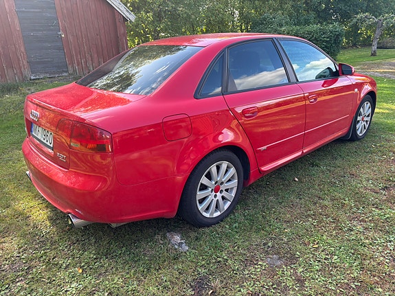 Audi A4 4 of 16
