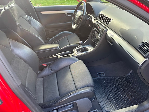 Audi A4 11 of 16