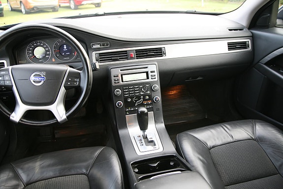 Volvo V70 20 of 22