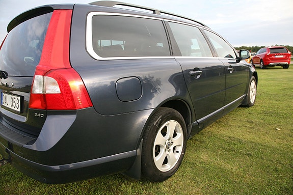 Volvo V70 13 of 22