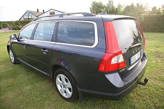 Volvo V70 8 of 22