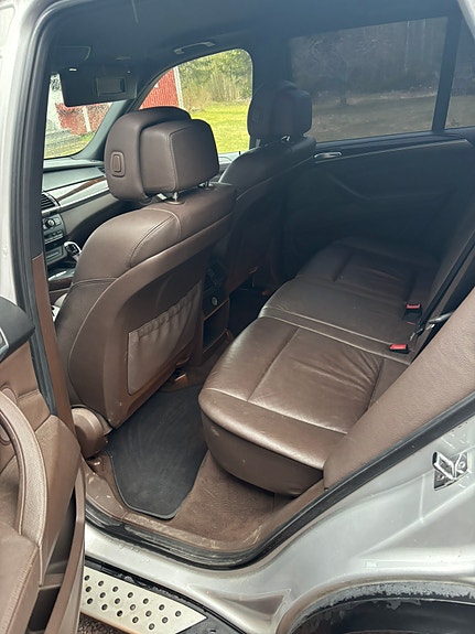 BMW X5 4 of 4