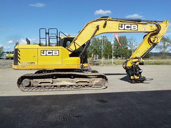 JCB 220X LC 12 of 17