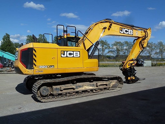 JCB 220X LC 11 of 17