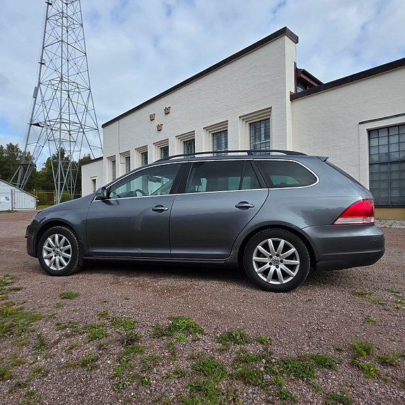 Volkswagen Golf V 4 of 10