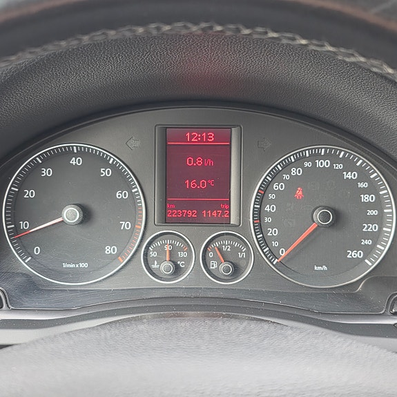 Volkswagen Golf V 9 of 10