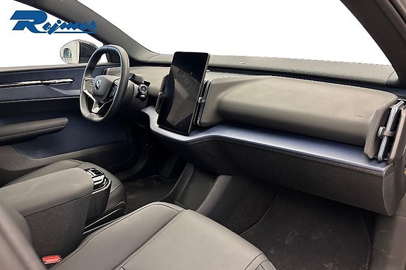 Volvo EX30 6 of 22