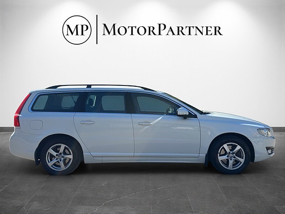 Volvo V70 8 of 23