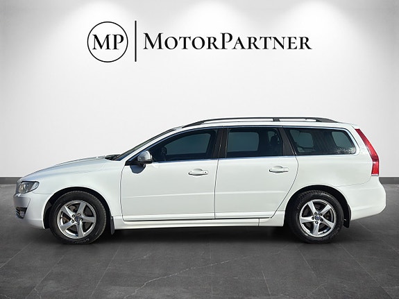 Volvo V70 4 of 23