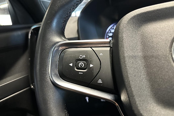 Volvo XC40 26 of 27