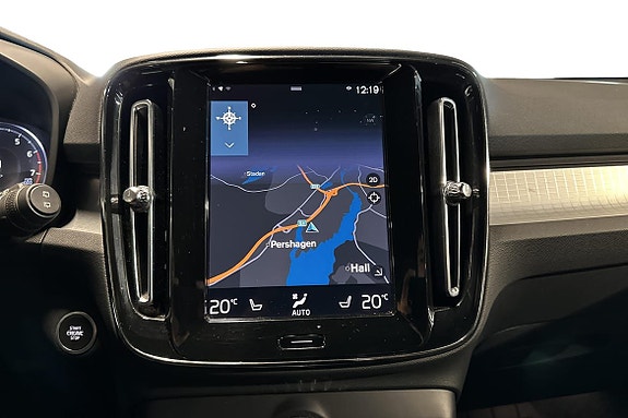 Volvo XC40 23 of 27