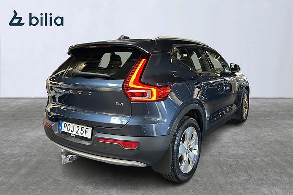 Volvo XC40 4 of 27