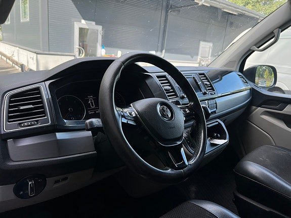 Volkswagen Transporter 9 of 14
