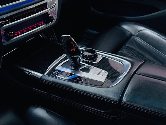 BMW 730 15 of 26