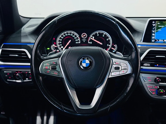 BMW 730 23 of 26