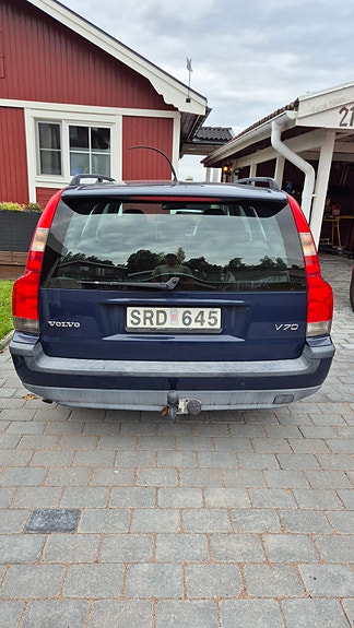 Volvo V70 4 of 6
