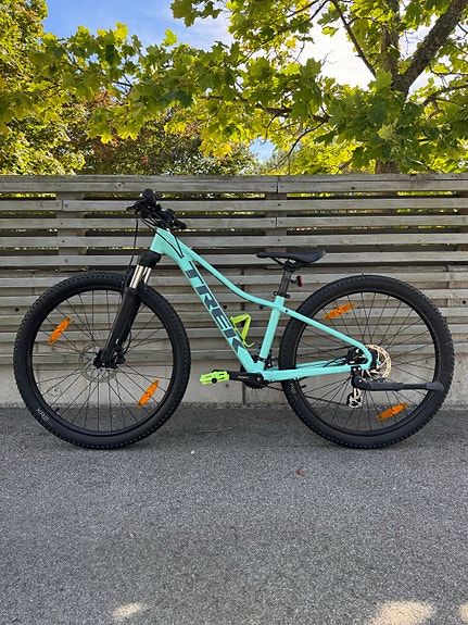 Trek Marlin 6 27,5” - mountainbike i mycket fint skick! 🚴🏻