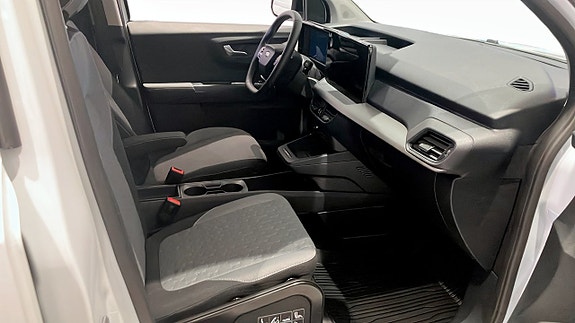 Ford E-Courier 3 of 12