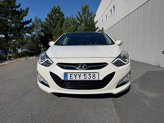 Hyundai i40 2 of 11