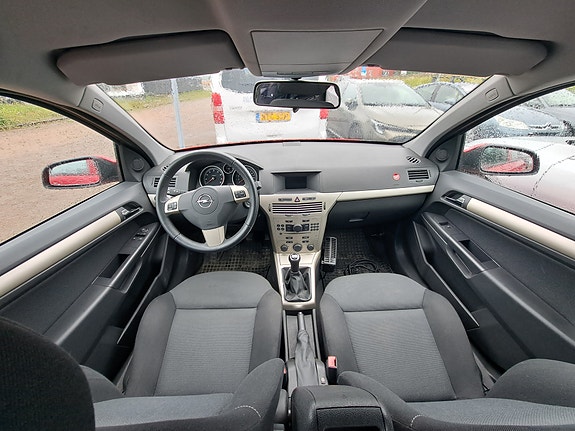 Opel Astra 4 of 4