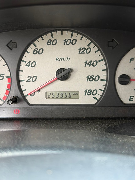 Mazda B2500 6 of 7