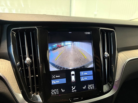 Volvo V60 17 of 27