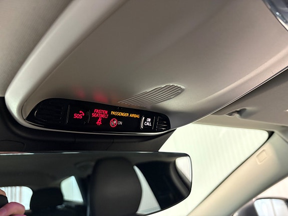 Volvo V60 21 of 27