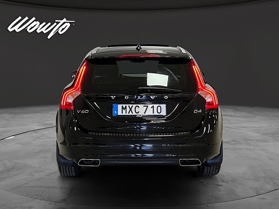 Volvo V60 7 of 18