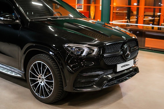 Mercedes-Benz GLE350 e 2 of 28
