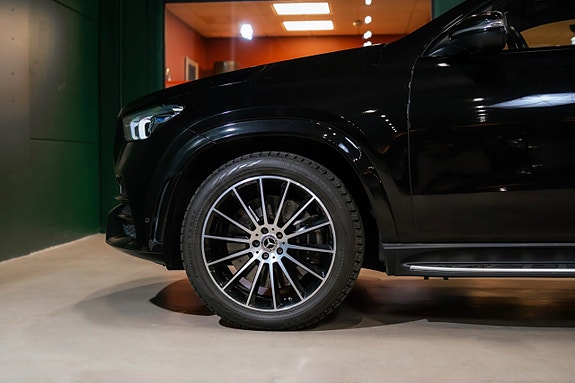 Mercedes-Benz GLE350 e 8 of 28