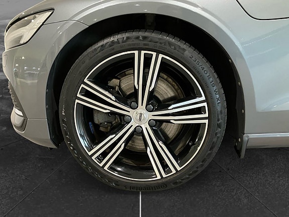 Volvo V60 10 of 16