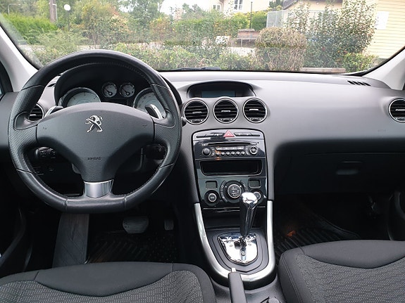 Peugeot 308 18 of 22