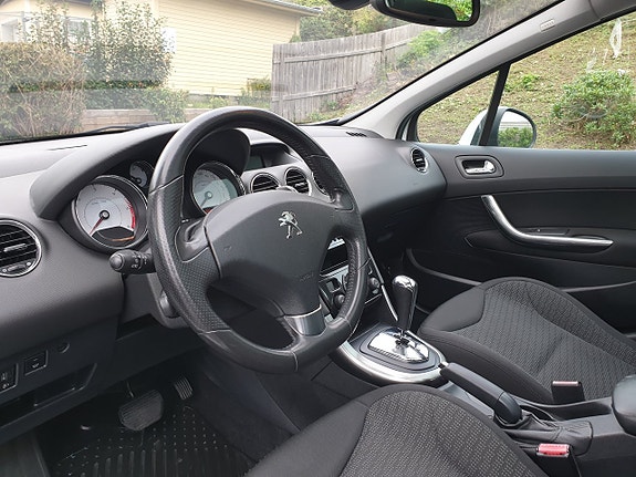 Peugeot 308 11 of 22