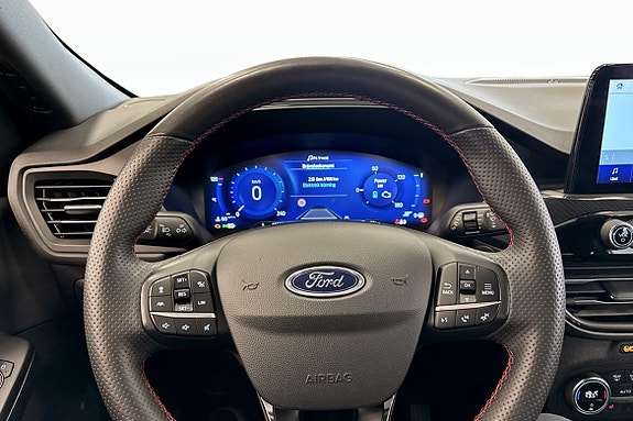 Ford Kuga 14 of 18